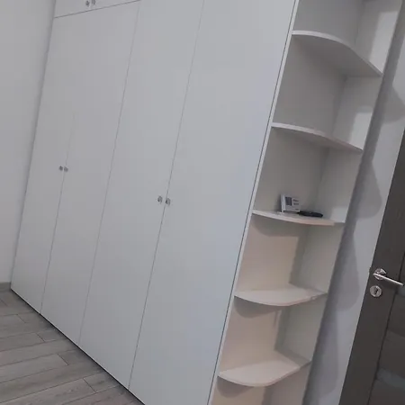 Silvia 公寓